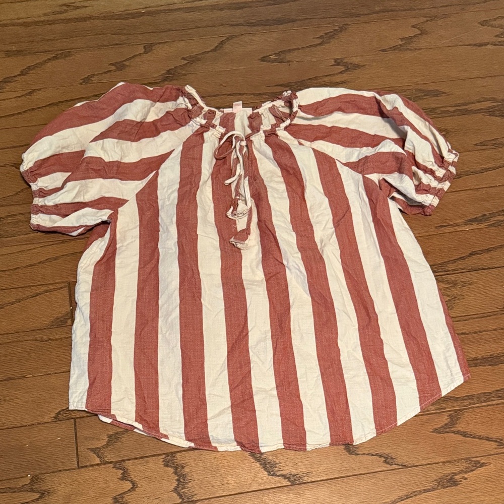 Knox Rose Red and Cream Patterned Top